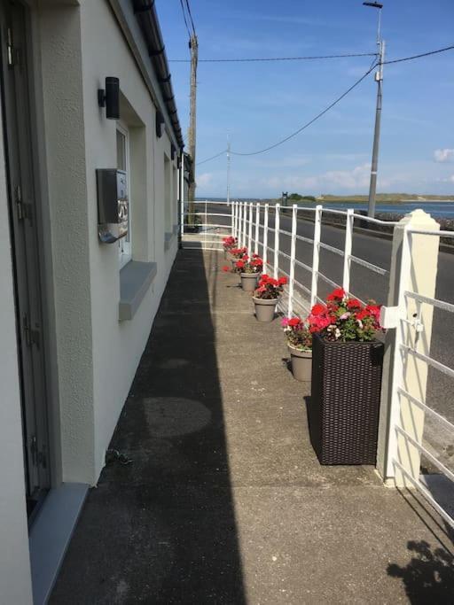 2 Quay Road, Killala. Stunning Sea Front Cottage Exterior foto