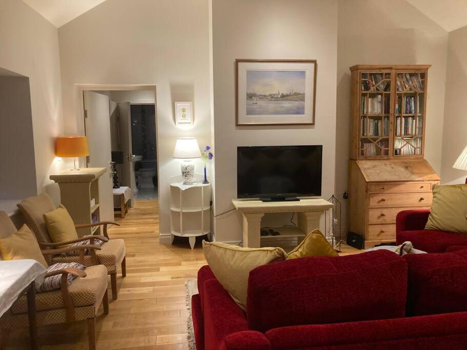 2 Quay Road, Killala. Stunning Sea Front Cottage Exterior foto